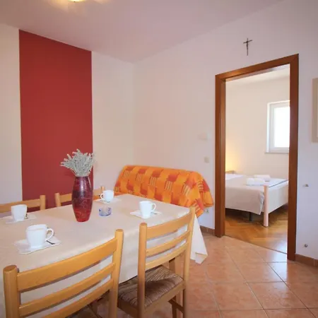 Apartament In 10 Poreč