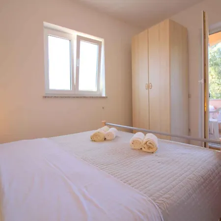 Apartment In Porec 10