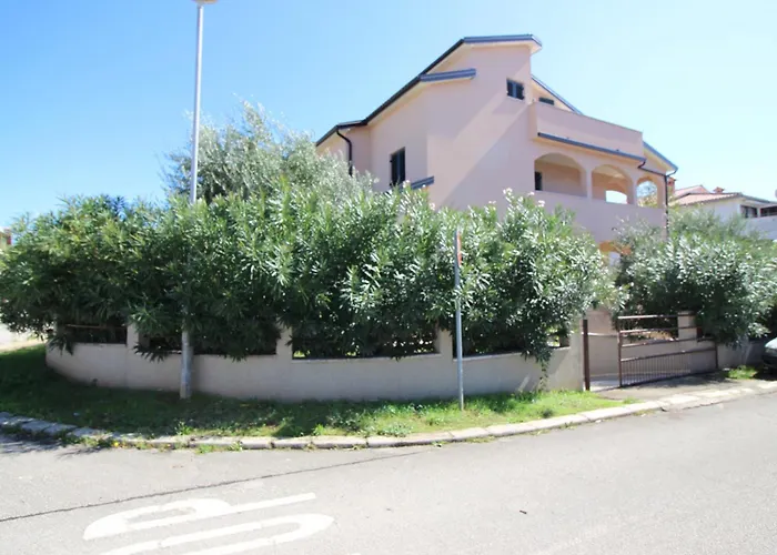 Apartment In Porec 10 Apartment *