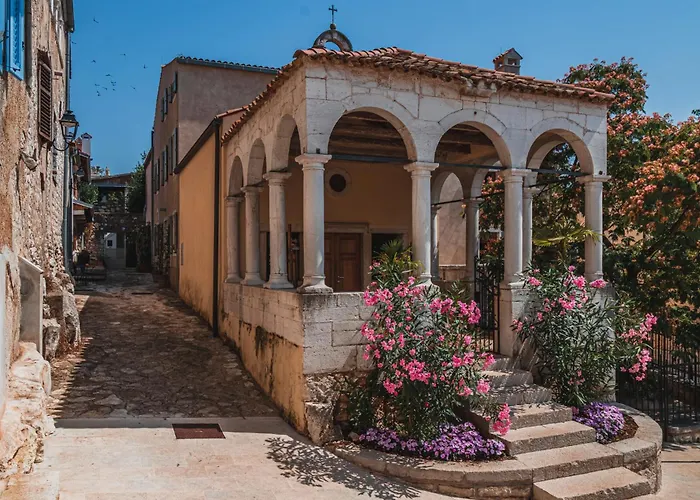 Apartment Apartment In Porec 10 *