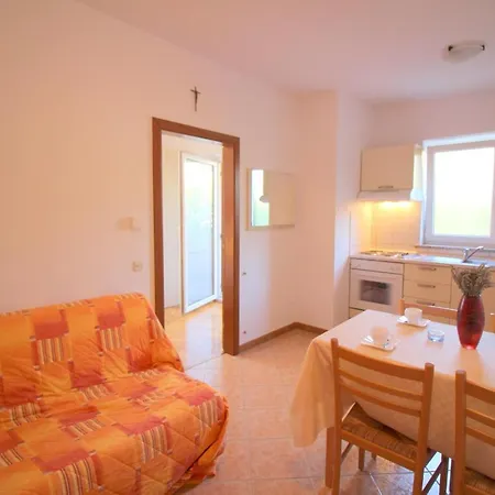 Apartment In Porec 10